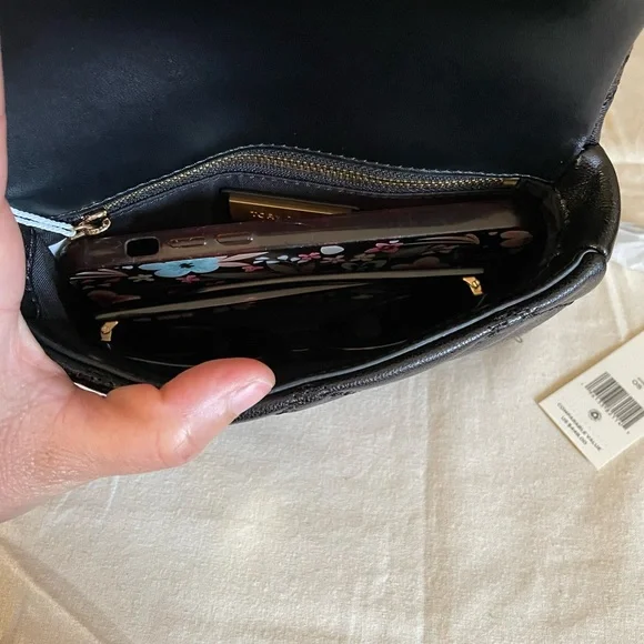 New, authentic tory burch willa crossbody  belt black bag - Picture 8 of 12